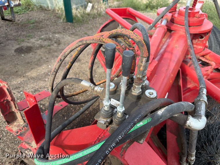 image for item EW2212 Skid steer broom