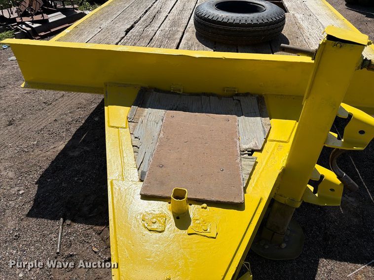 image for item EW2214 2003 Shop built equipment trailer