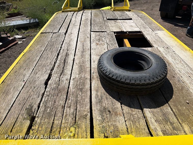 image for item EW2214 2003 Shop built equipment trailer