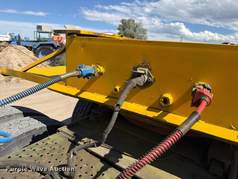 image for item EW2215 1985 Witco Challenger lowboy equipment trailer