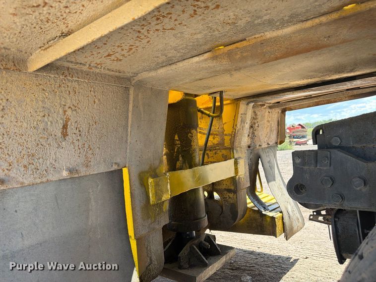 image for item EW2215 1985 Witco Challenger lowboy equipment trailer