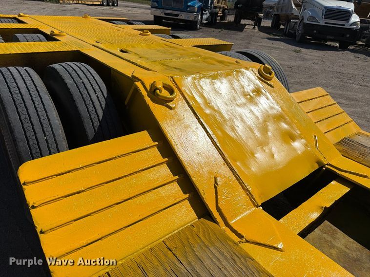 image for item EW2215 1985 Witco Challenger lowboy equipment trailer
