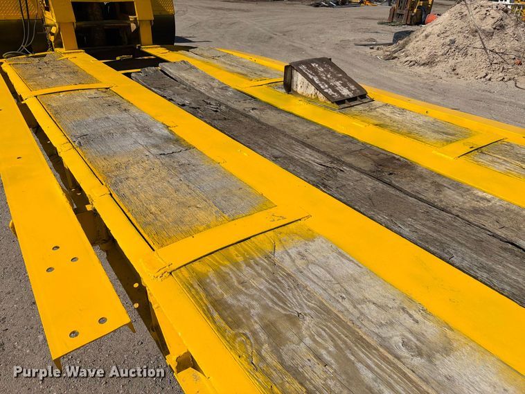 image for item EW2215 1985 Witco Challenger lowboy equipment trailer