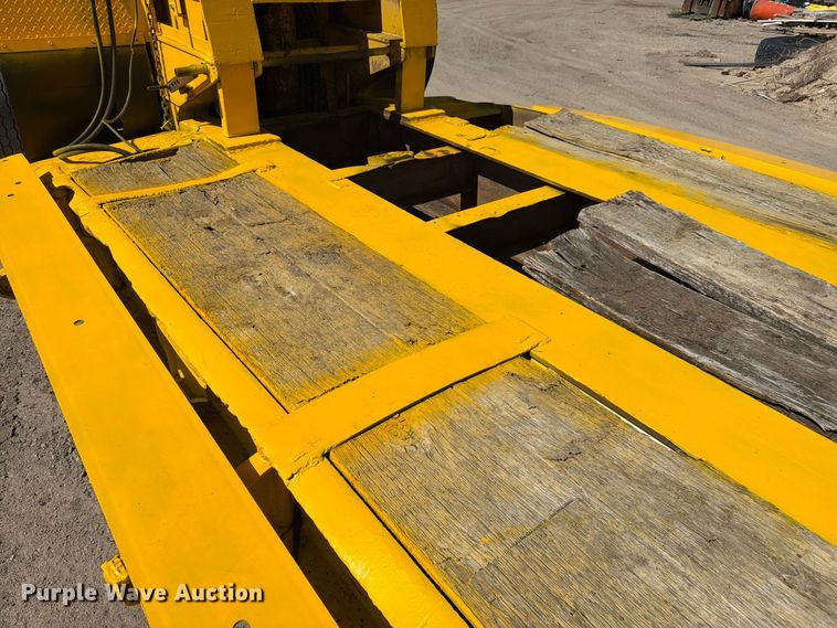 image for item EW2215 1985 Witco Challenger lowboy equipment trailer