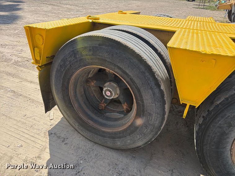 image for item EW2215 1985 Witco Challenger lowboy equipment trailer