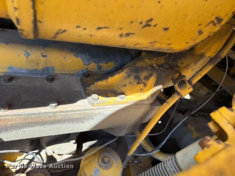 image for item EW4193 1968 Caterpillar 955K track loader