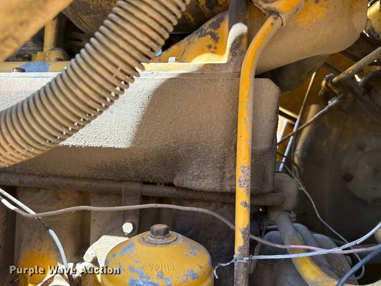 image for item EW4193 1968 Caterpillar 955K track loader