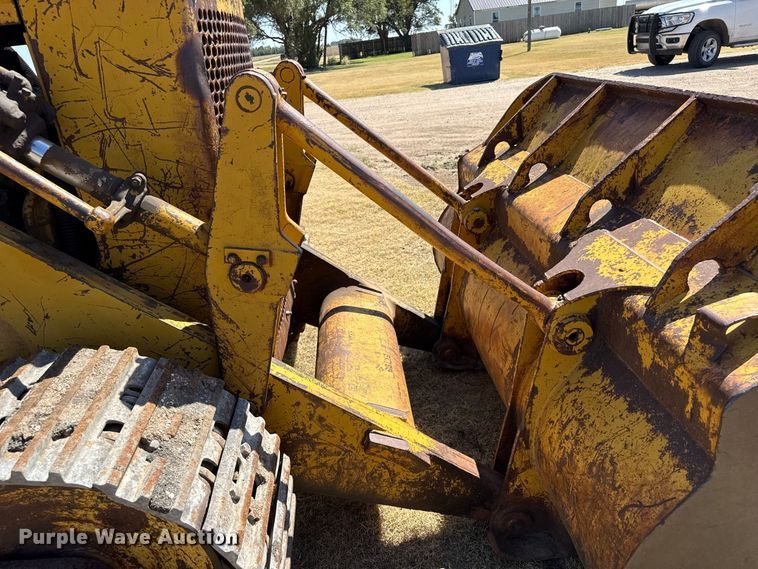 image for item EW4193 1968 Caterpillar 955K track loader
