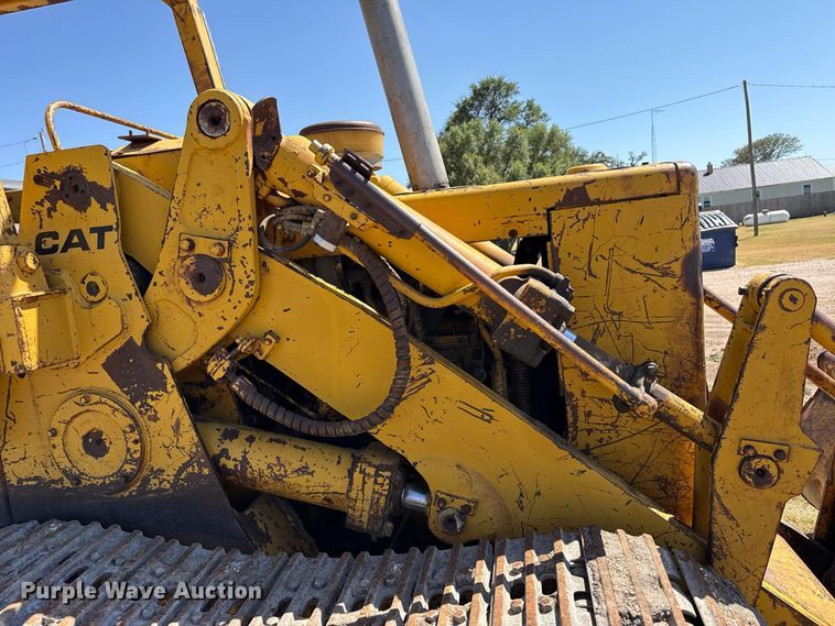 image for item EW4193 1968 Caterpillar 955K track loader