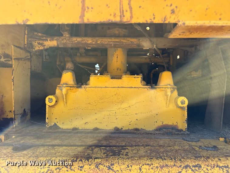 image for item EW4193 1968 Caterpillar 955K track loader
