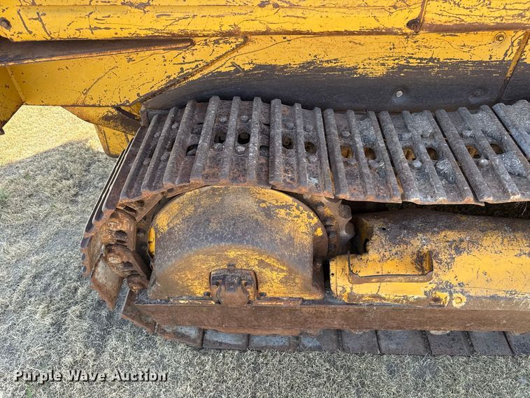 image for item EW4193 1968 Caterpillar 955K track loader