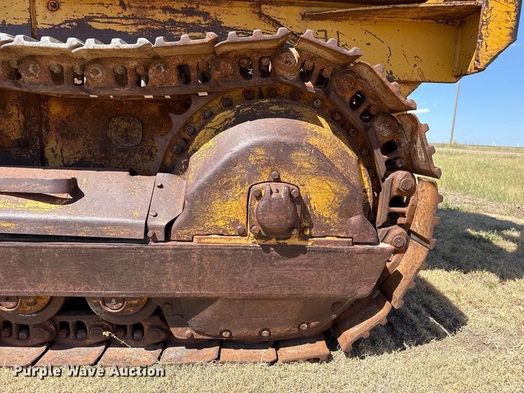 image for item EW4193 1968 Caterpillar 955K track loader