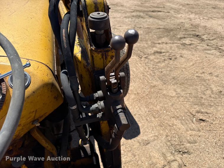 image for item EW4196 1978 Massey Ferguson MF202 tractor