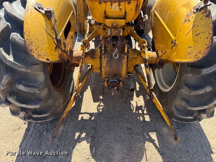image for item EW4196 1978 Massey Ferguson MF202 tractor