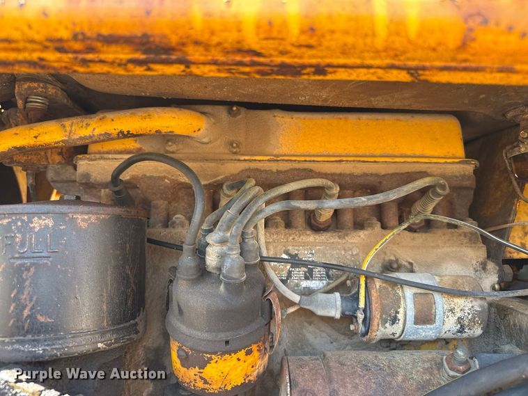 image for item EW4196 1978 Massey Ferguson MF202 tractor