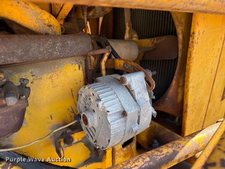 image for item EW4196 1978 Massey Ferguson MF202 tractor