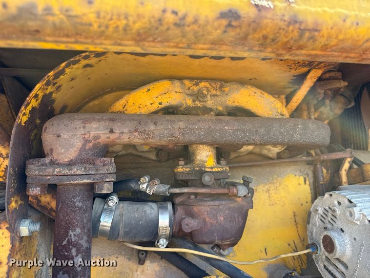 image for item EW4196 1978 Massey Ferguson MF202 tractor