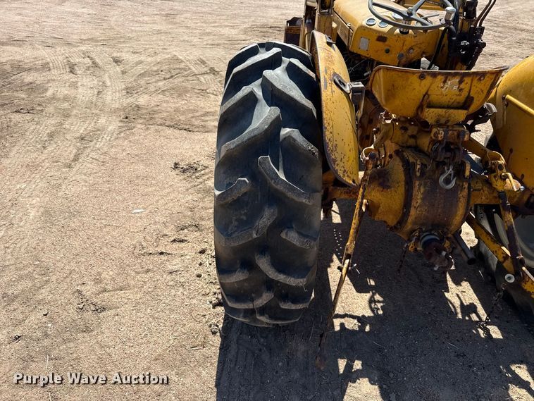 image for item EW4196 1978 Massey Ferguson MF202 tractor