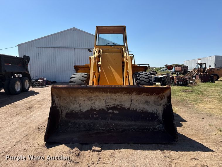 image for item EW4199 Massey Ferguson 66 wheel loader