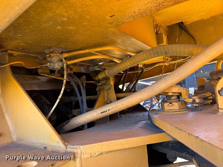 image for item EW4199 Massey Ferguson 66 wheel loader