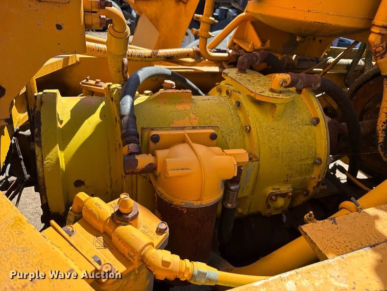 image for item EW4199 Massey Ferguson 66 wheel loader