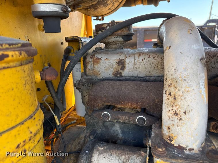 image for item EW4199 Massey Ferguson 66 wheel loader