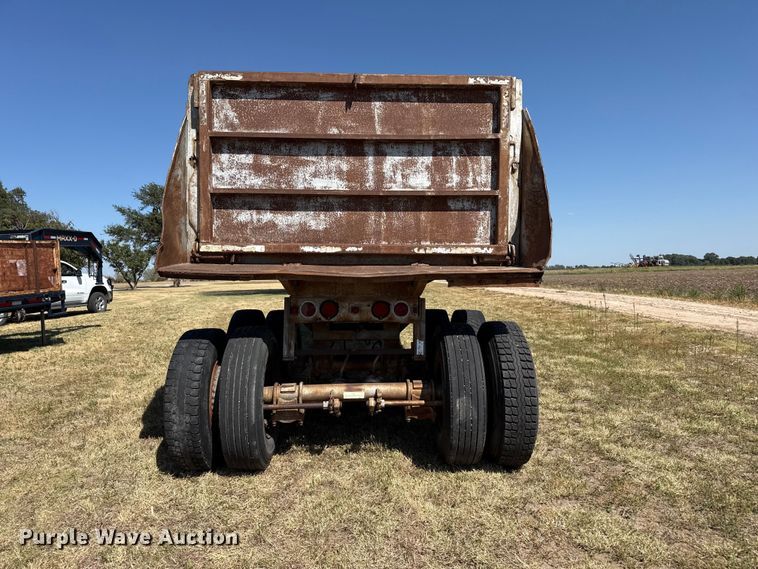 image for item EW4200 1978 Hobbs end dump trailer