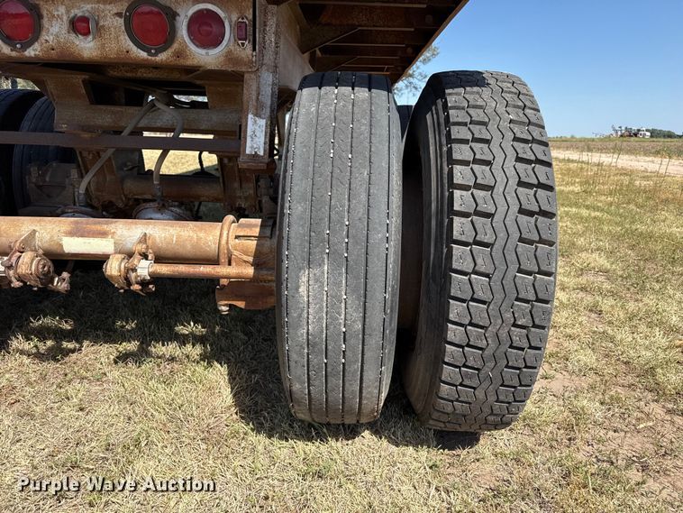image for item EW4200 1978 Hobbs end dump trailer