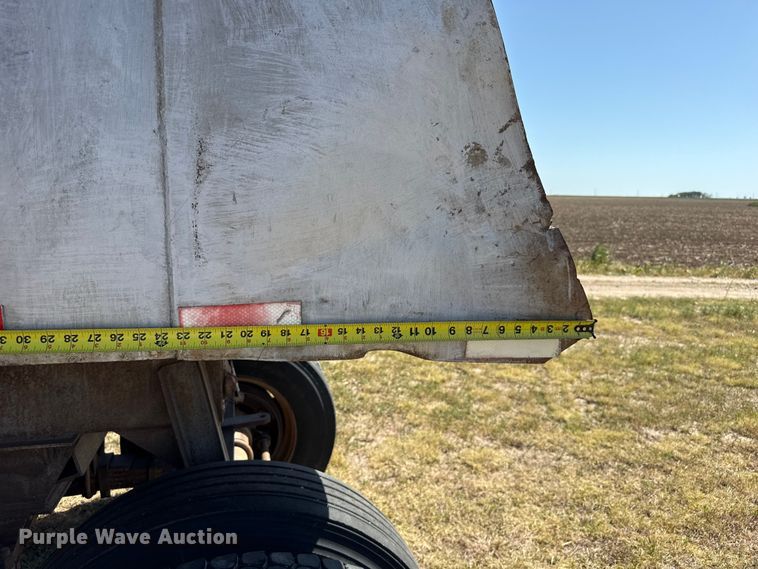 image for item EW4200 1978 Hobbs end dump trailer