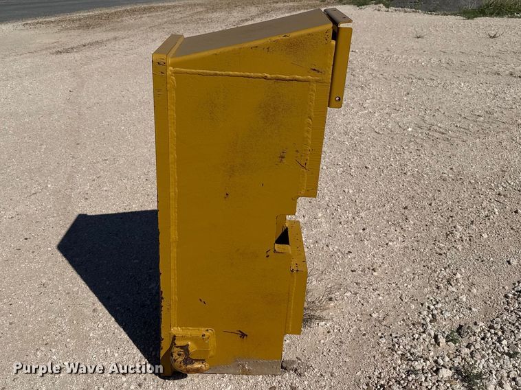 image for item EW4261 Motor grader front push block