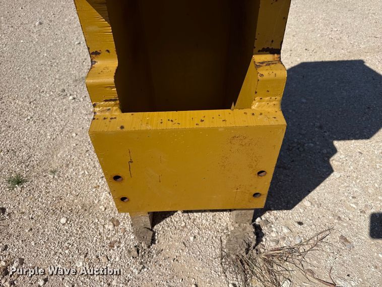 image for item EW4261 Motor grader front push block
