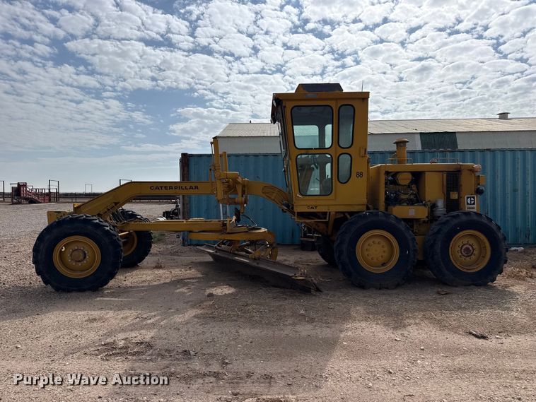 image for item EW4266 1976 Caterpillar 120G motor grader