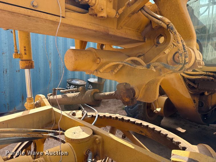 image for item EW4266 1976 Caterpillar 120G motor grader