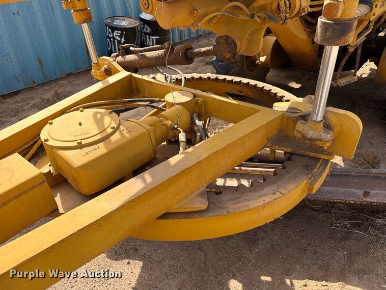 image for item EW4266 1976 Caterpillar 120G motor grader