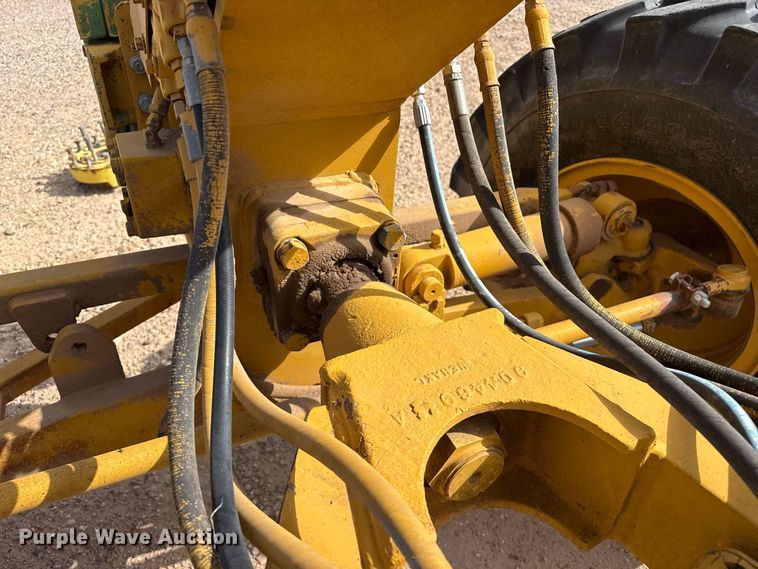 image for item EW4266 1976 Caterpillar 120G motor grader