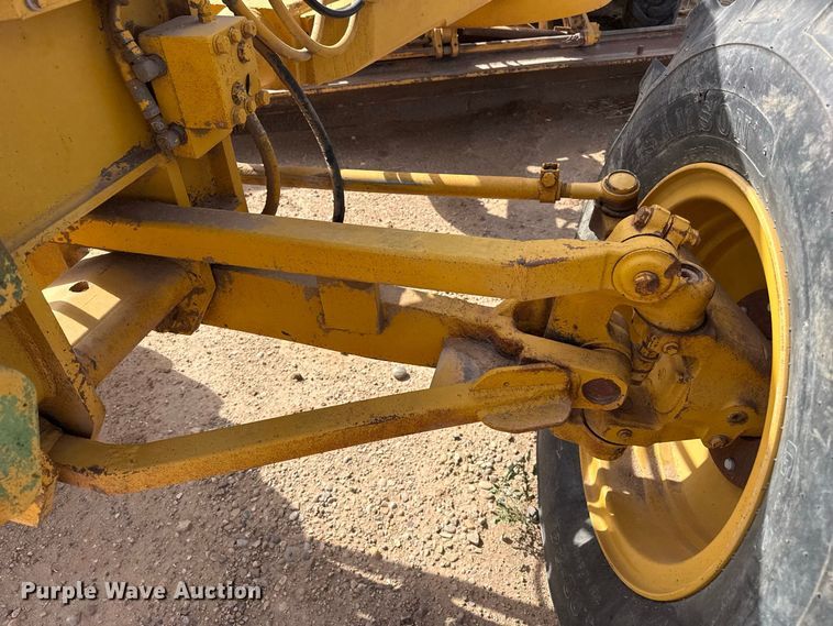 image for item EW4266 1976 Caterpillar 120G motor grader