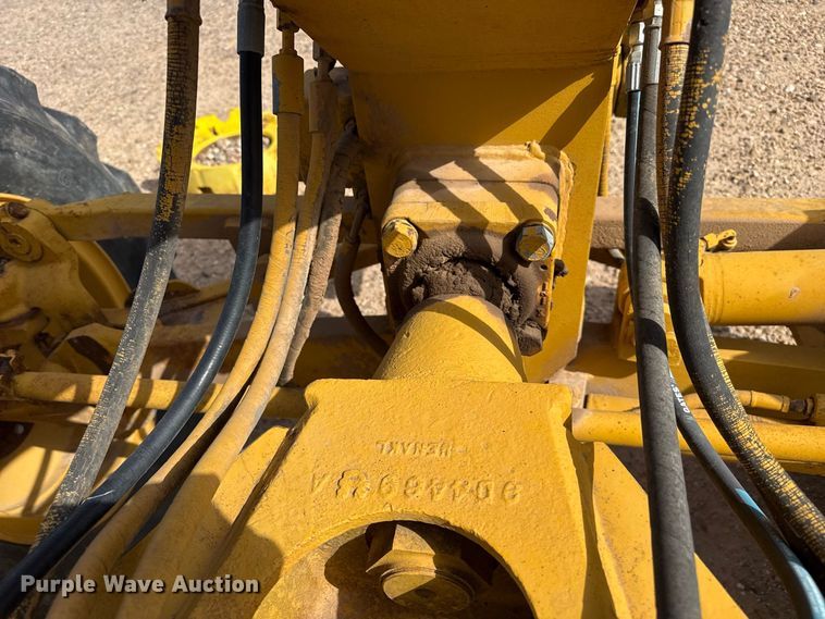 image for item EW4266 1976 Caterpillar 120G motor grader