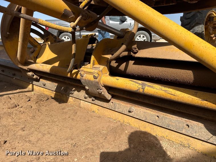 image for item EW4266 1976 Caterpillar 120G motor grader