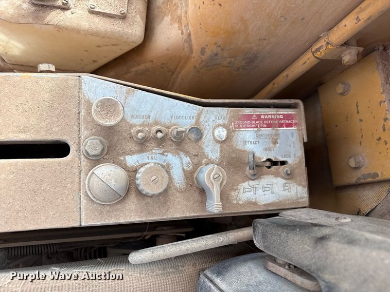 image for item EW4266 1976 Caterpillar 120G motor grader