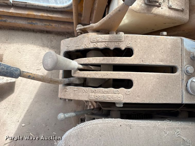 image for item EW4266 1976 Caterpillar 120G motor grader
