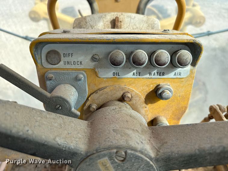 image for item EW4266 1976 Caterpillar 120G motor grader