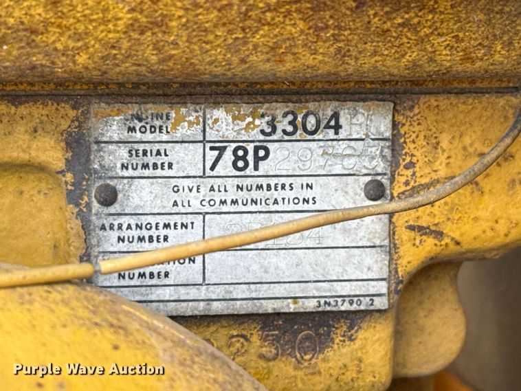 image for item EW4266 1976 Caterpillar 120G motor grader