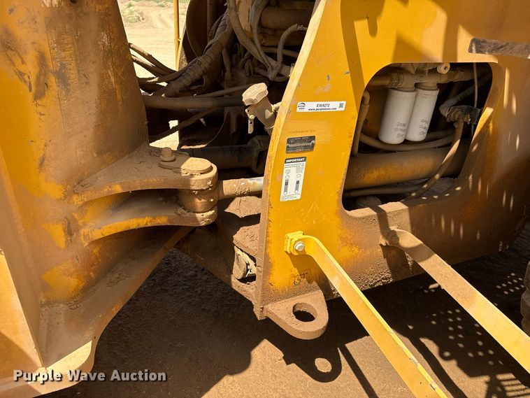 image for item EW4272 2015 John Deere 844K-II wheel loader