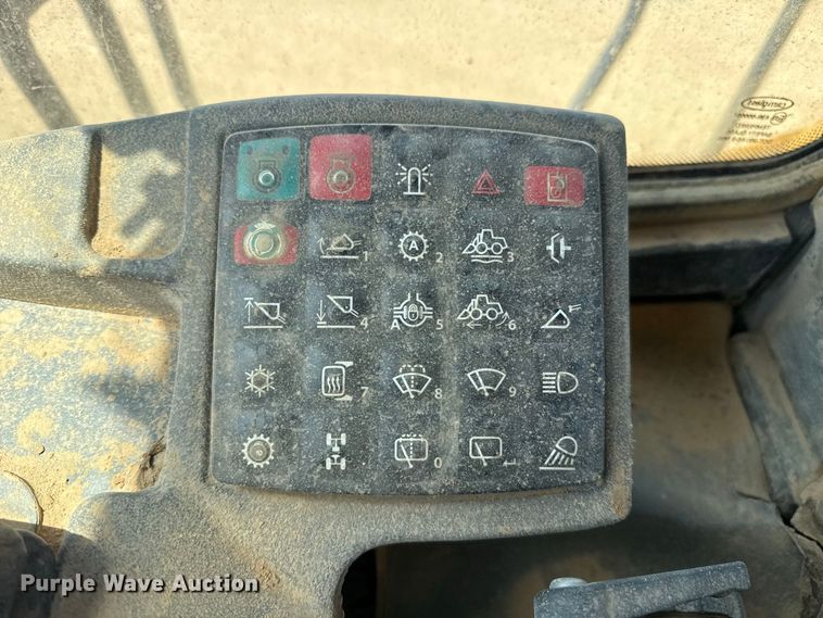 image for item EW4272 2015 John Deere 844K-II wheel loader