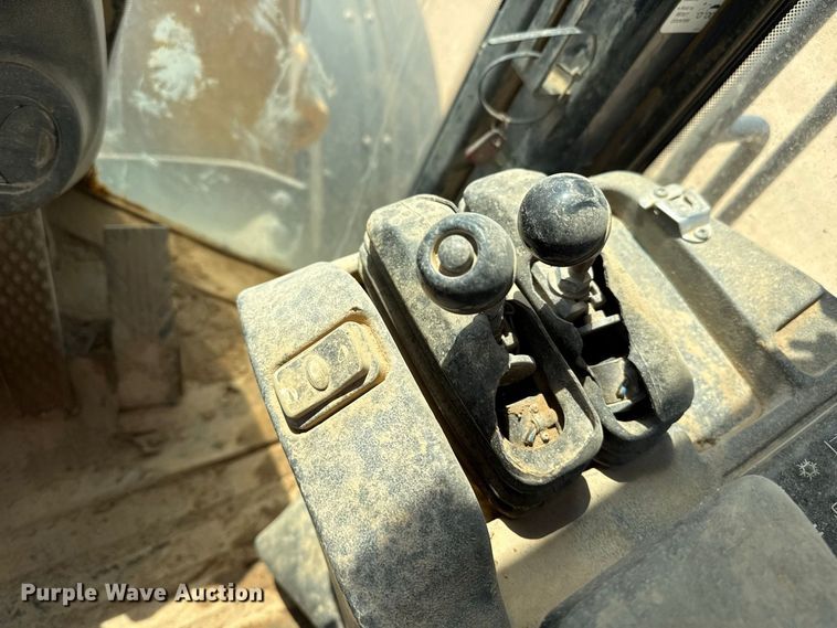 image for item EW4272 2015 John Deere 844K-II wheel loader