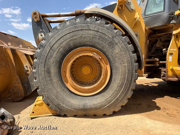 image for item EW4272 2015 John Deere 844K-II wheel loader