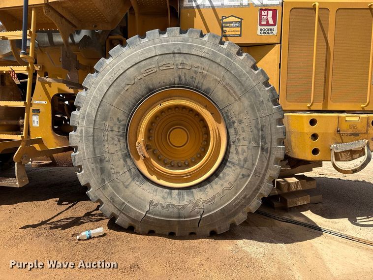 image for item EW4272 2015 John Deere 844K-II wheel loader