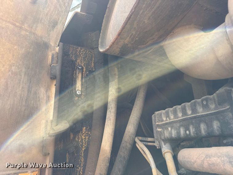 image for item EW4273 2015 John Deere 844K-II wheel loader
