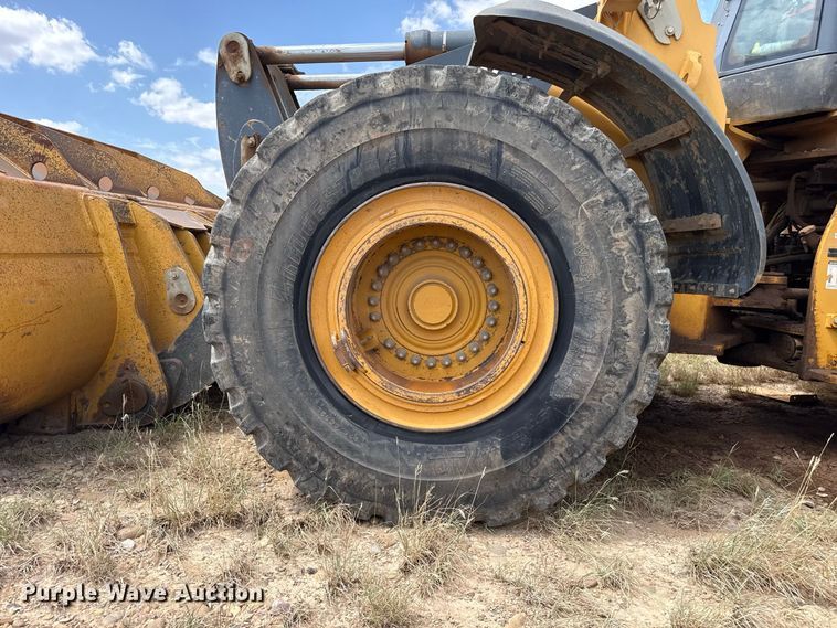 image for item EW4273 2015 John Deere 844K-II wheel loader