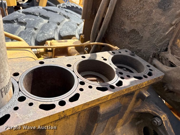 image for item EW4274 2015 John Deere 844K wheel loader